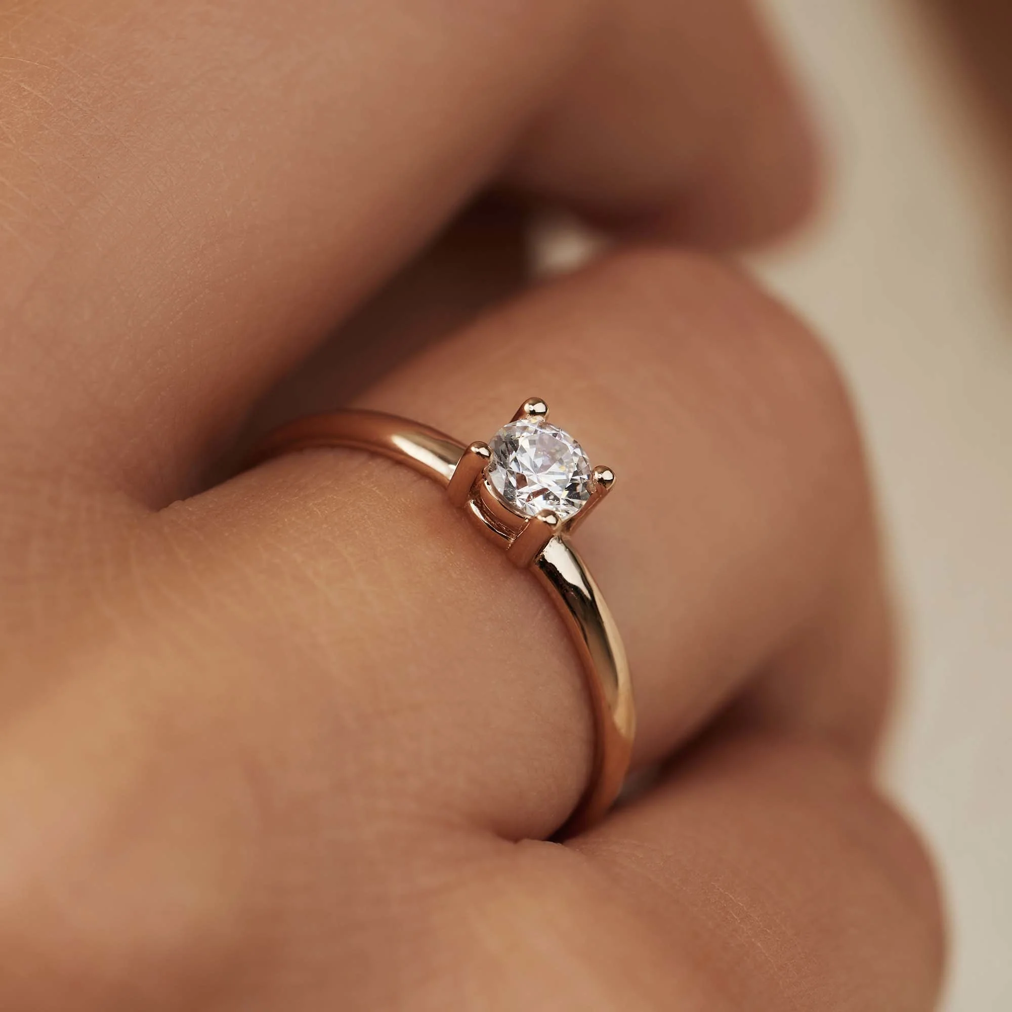 La Concorde Soleil 14 karat rose gold ring with zirconia stone - Image 2