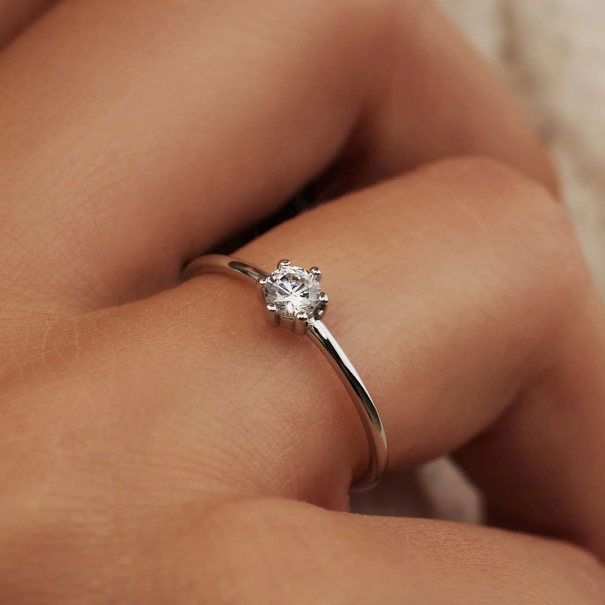 Saint Germain Abelle 14 karat white gold ring with zirconia stone - Image 3