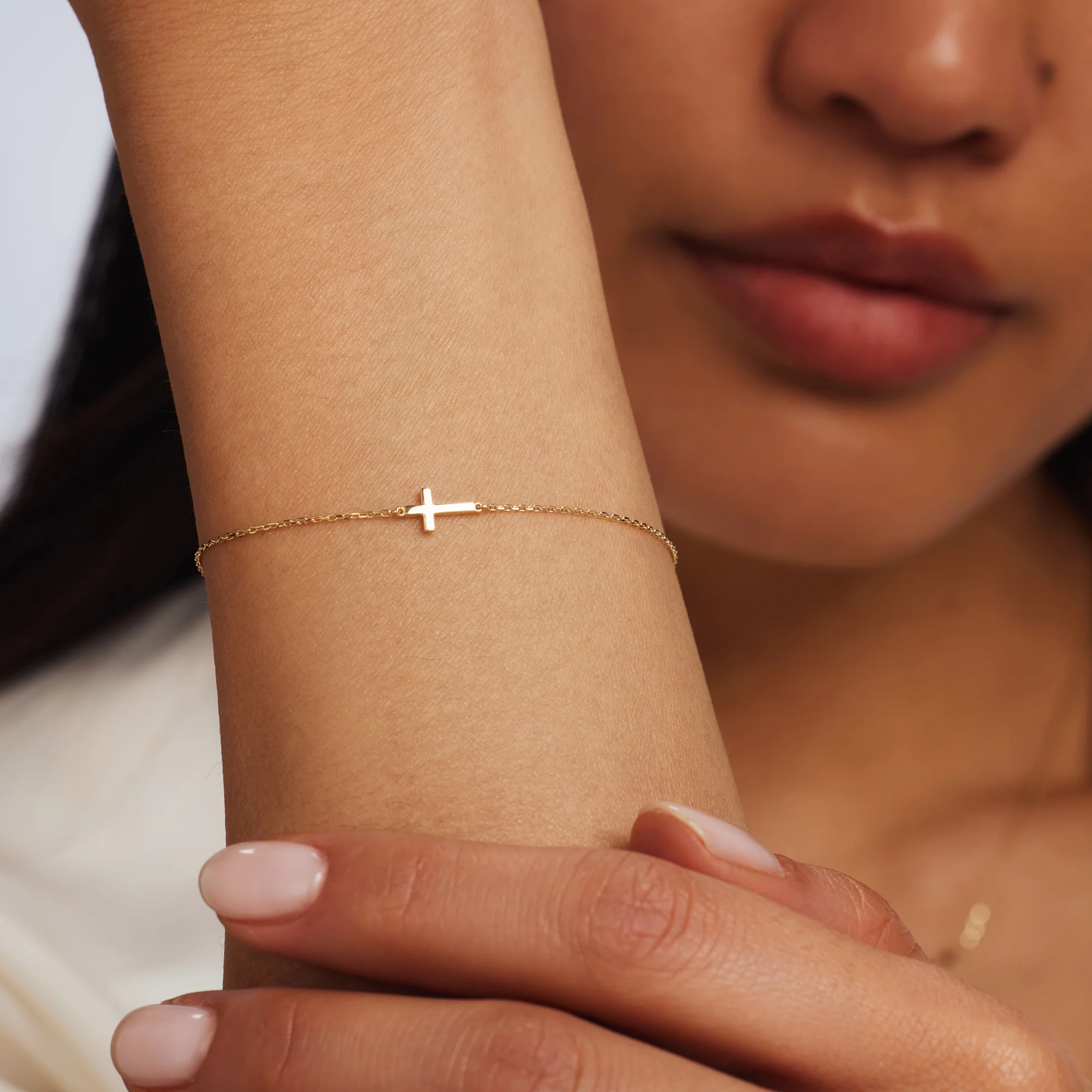 Monceau Solange 14 karat gold bracelet with cross - Image 3