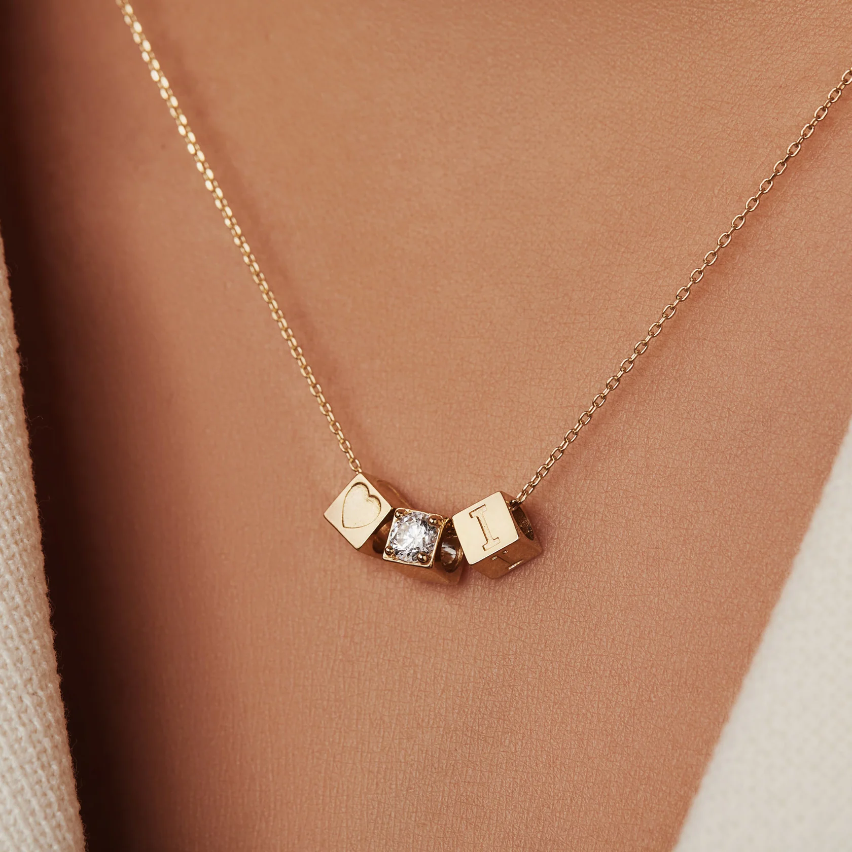 Le Marais Felie 14 karat gold cube charm with zirconia stone - Image 3
