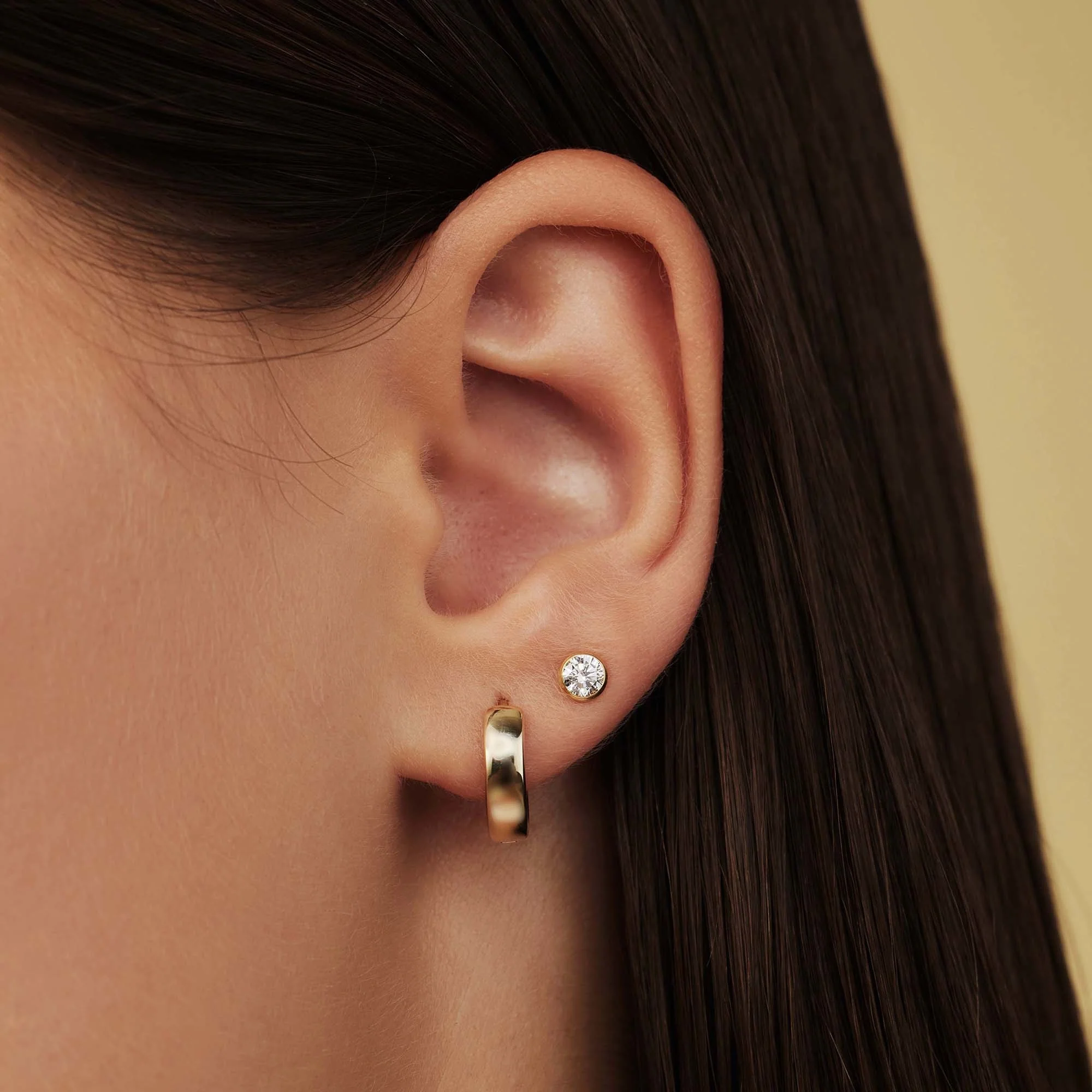 Rivoli Juliette 14 karat gold ear studs with zirconia stone - Image 2