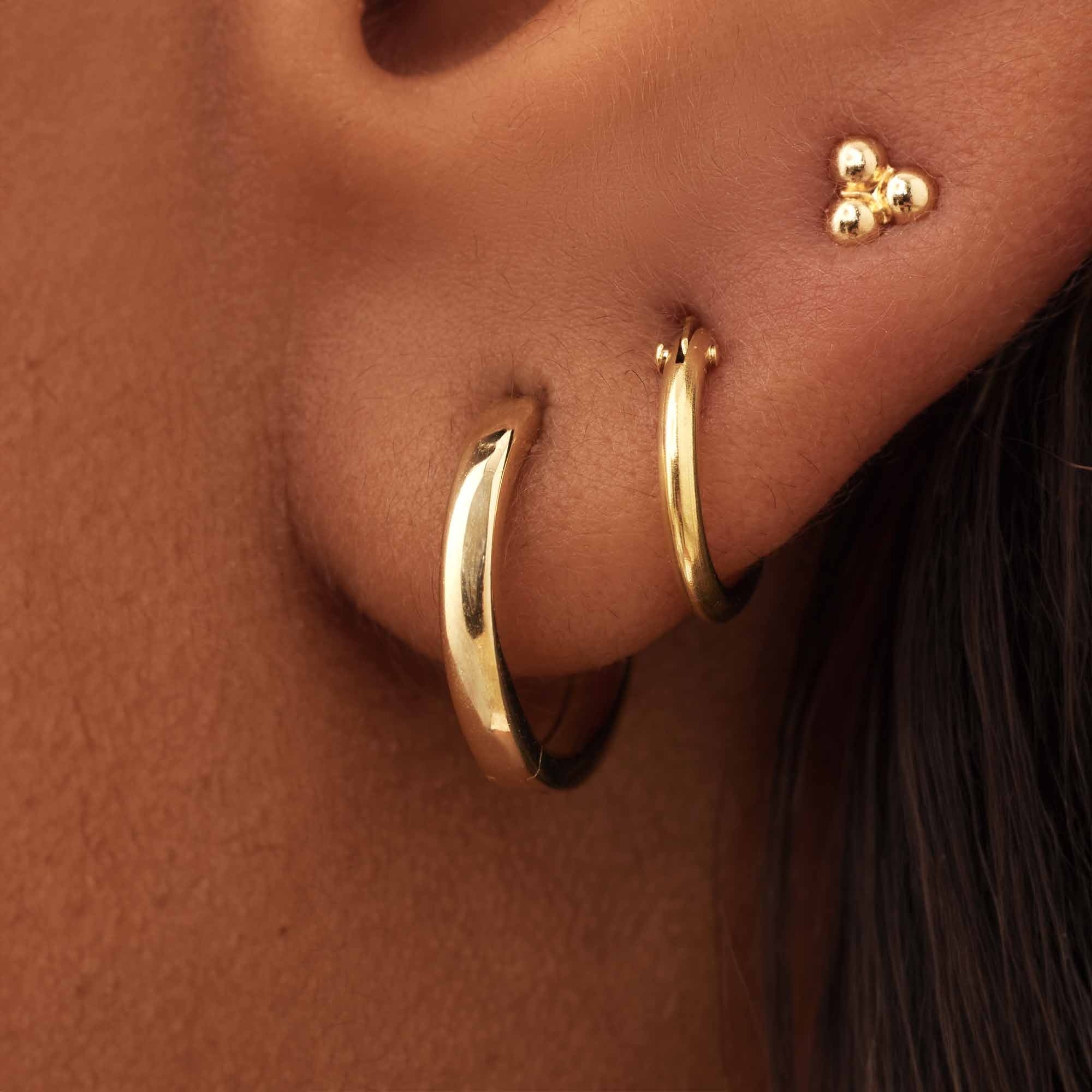 Rivoli Claire 14 karat gold ear studs - Image 4