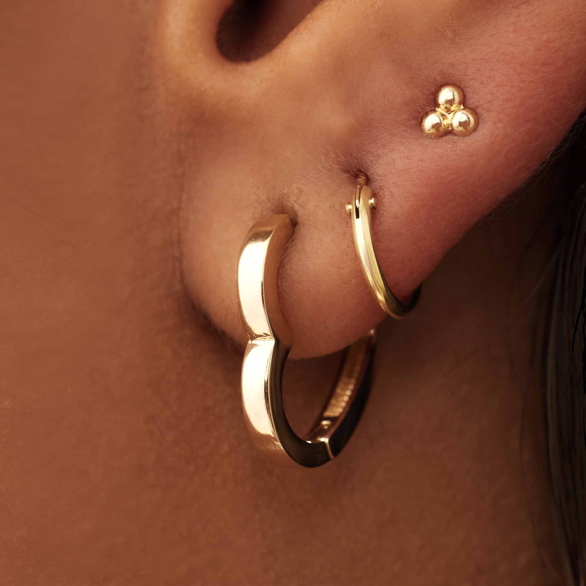 Belleville Amore 14 karat gold earrings with heart - Image 3