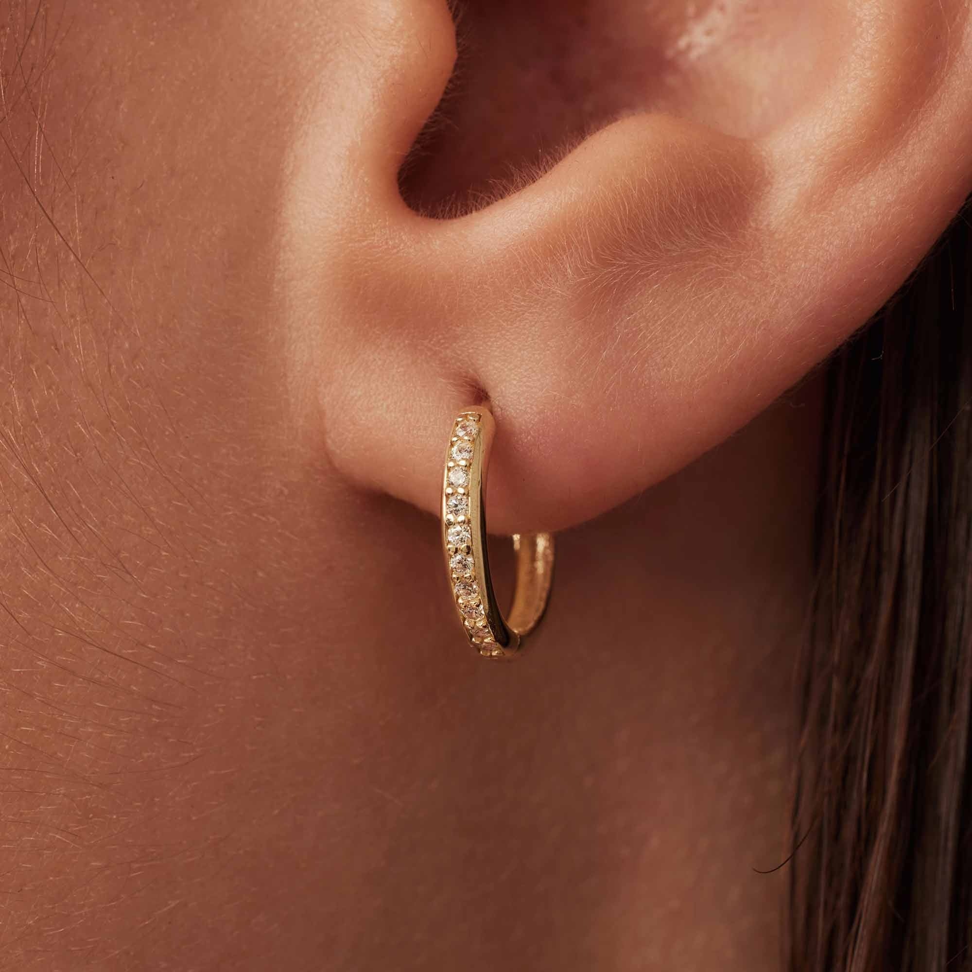 Le Marais Merle 14 karat gold hoop earrings with zirconia (12 mm) - Image 3