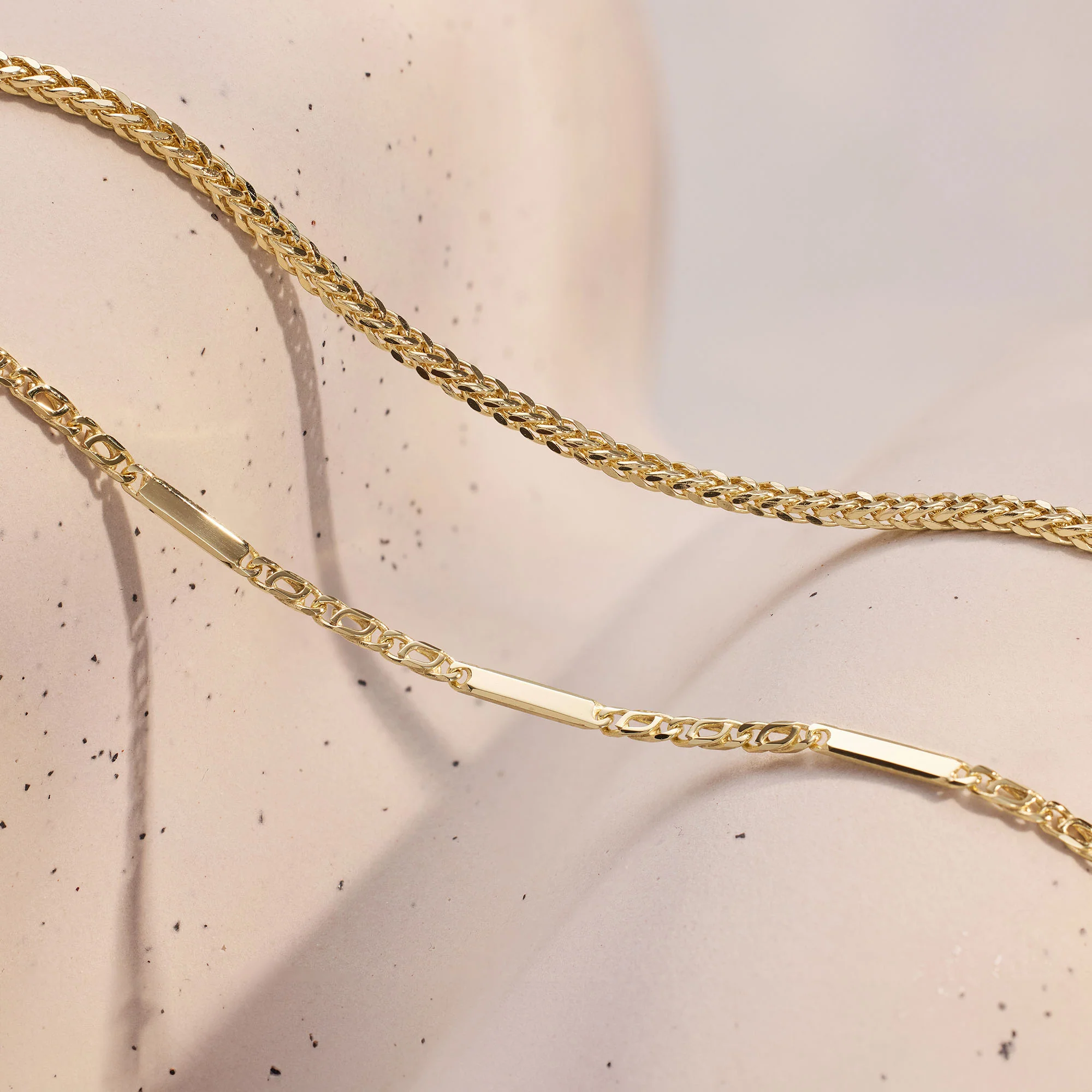 Aidee Sharla 14 karat gold link necklace - Image 6