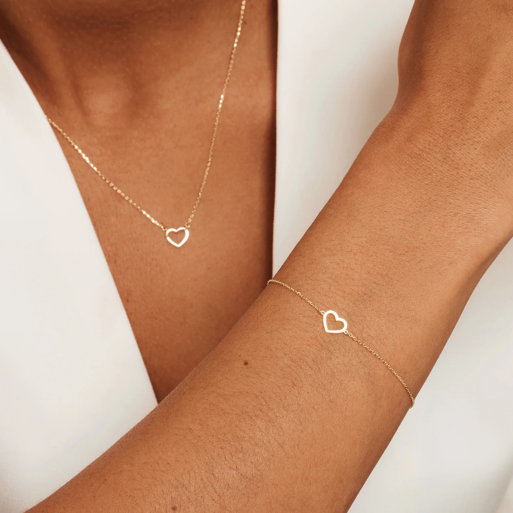 Belleville Amore 14 karat gold necklace with heart - Image 4