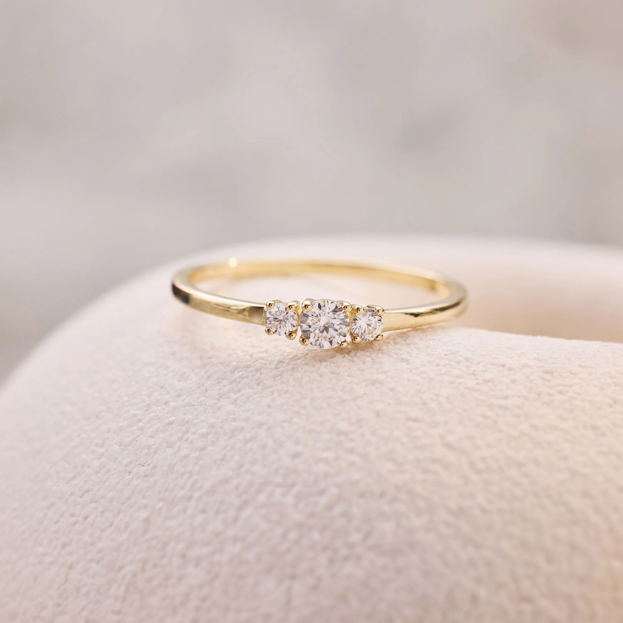 Rivoli Esmée 14 karat gold ring with zirconia stones - Image 5