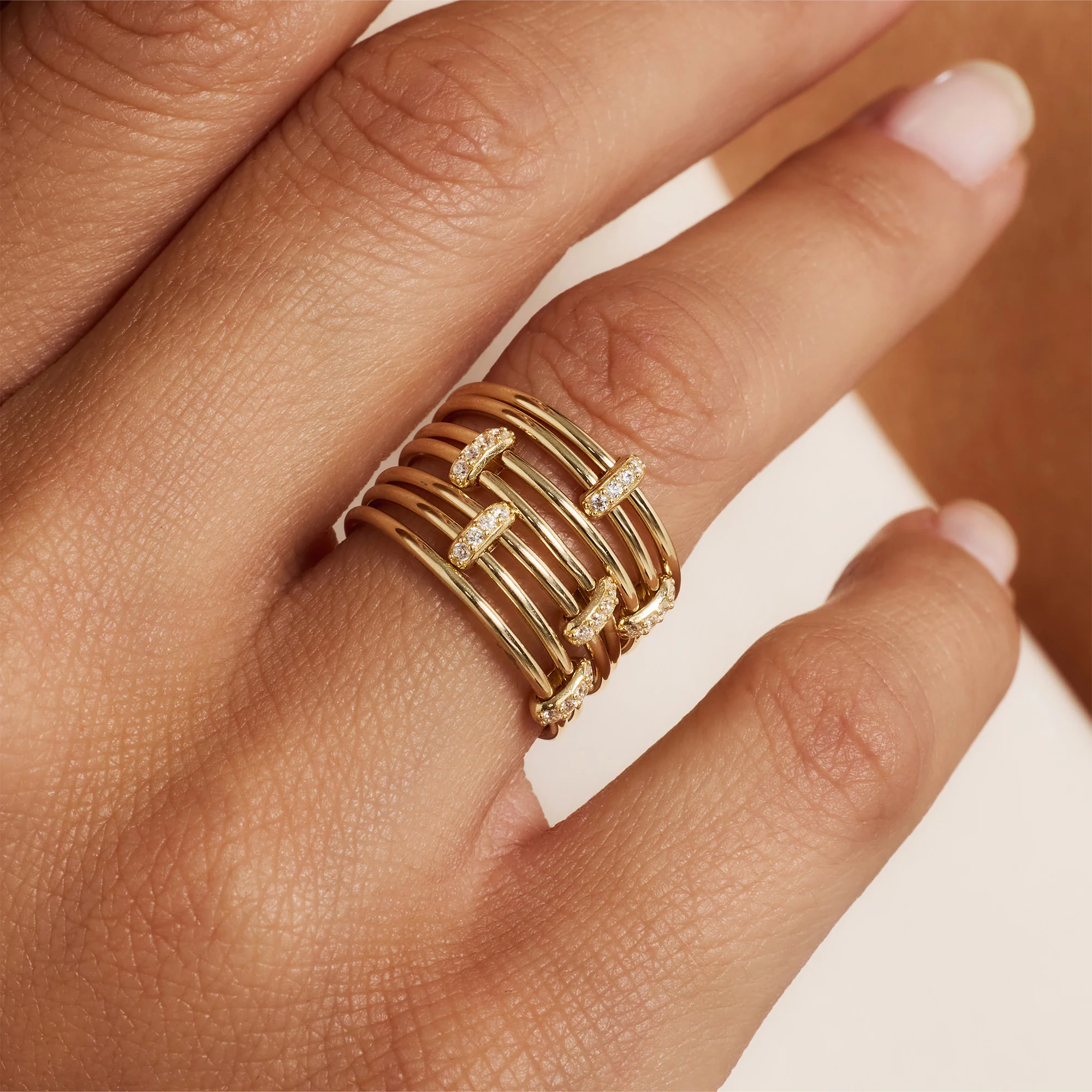 Cour d'Honneur Adora 14 karat golden 7-piece multi ring with zirconia - Image 2