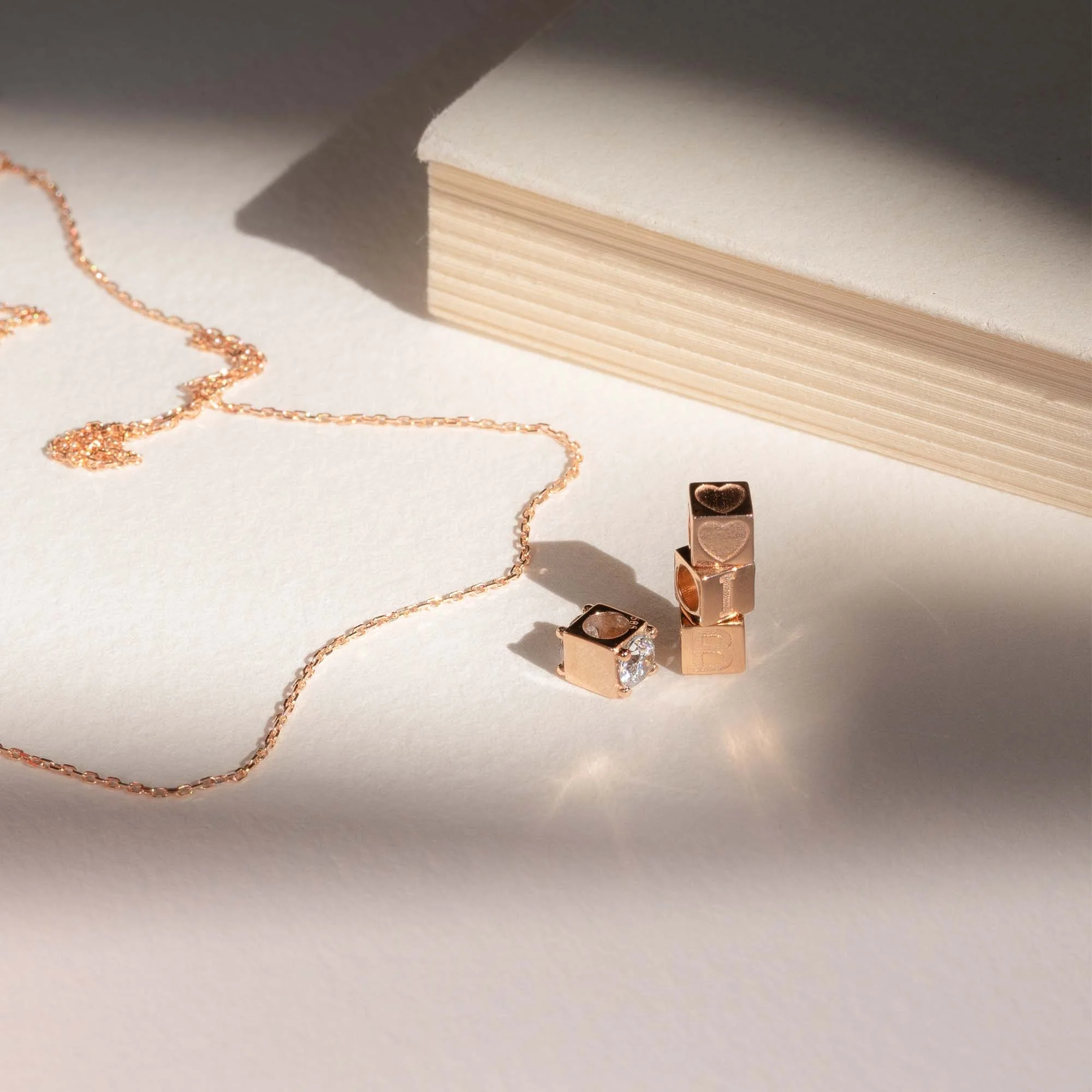 La Concorde Nicole 14 karat rose gold necklace - Image 4
