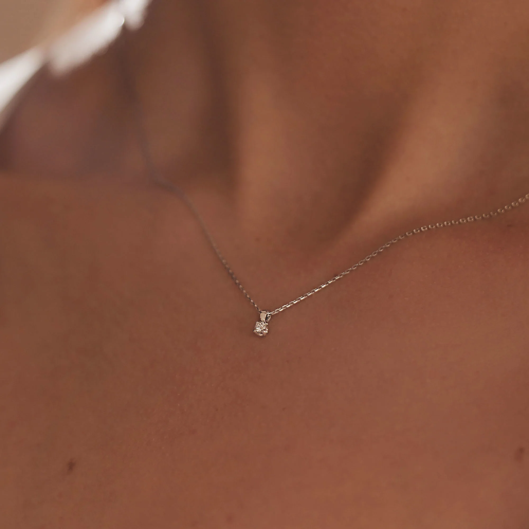 De la Paix Céline 14 karat white gold necklace with diamond 0.05 carat - Image 3
