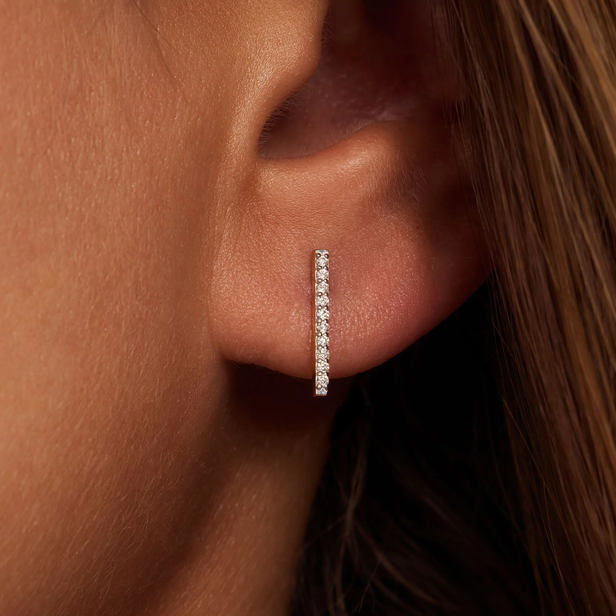 De la Paix Flavie 14 karat gold ear stud with diamond 0.11 carat - Image 2