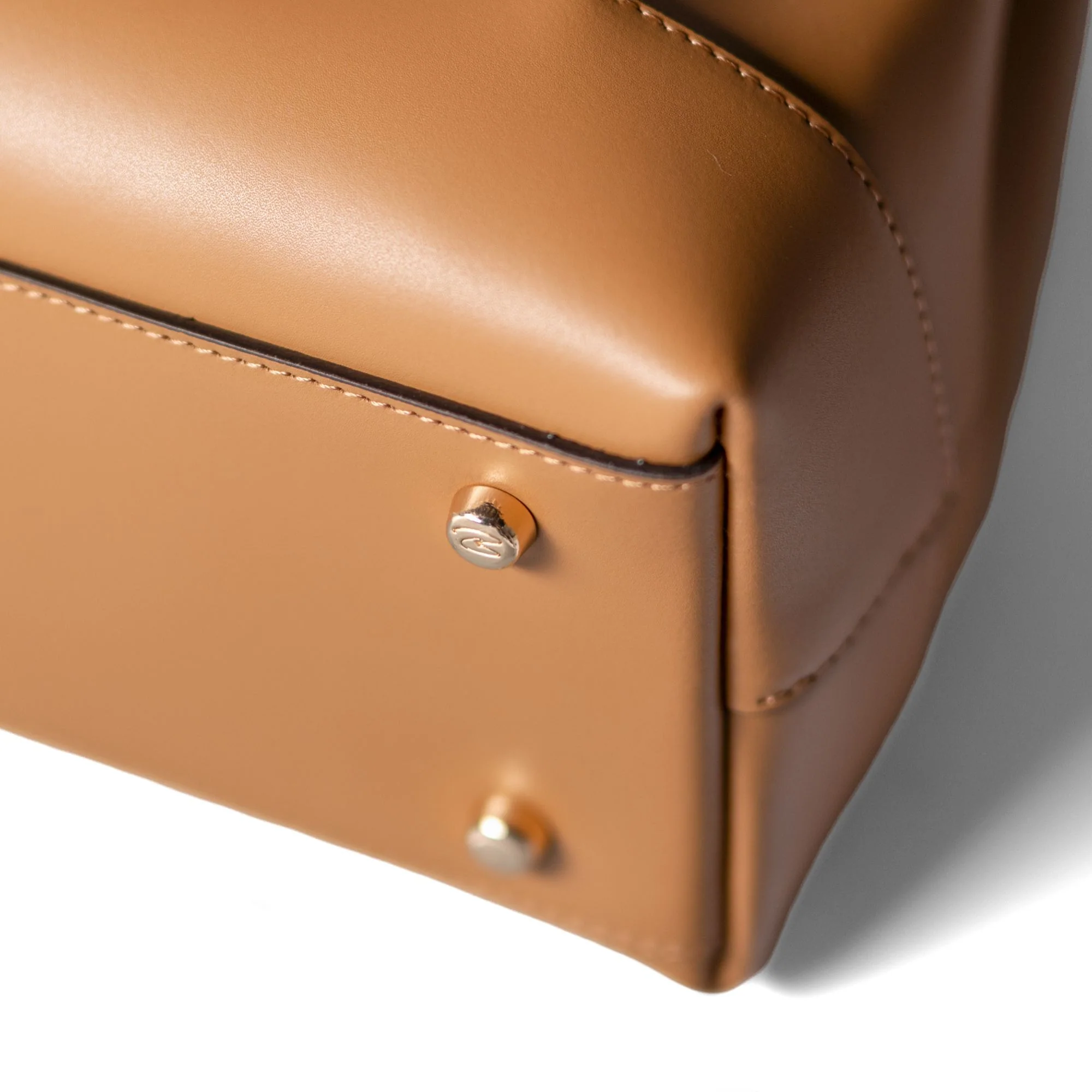 Femme Forte Minette camel calfskin leather handbag - Image 7