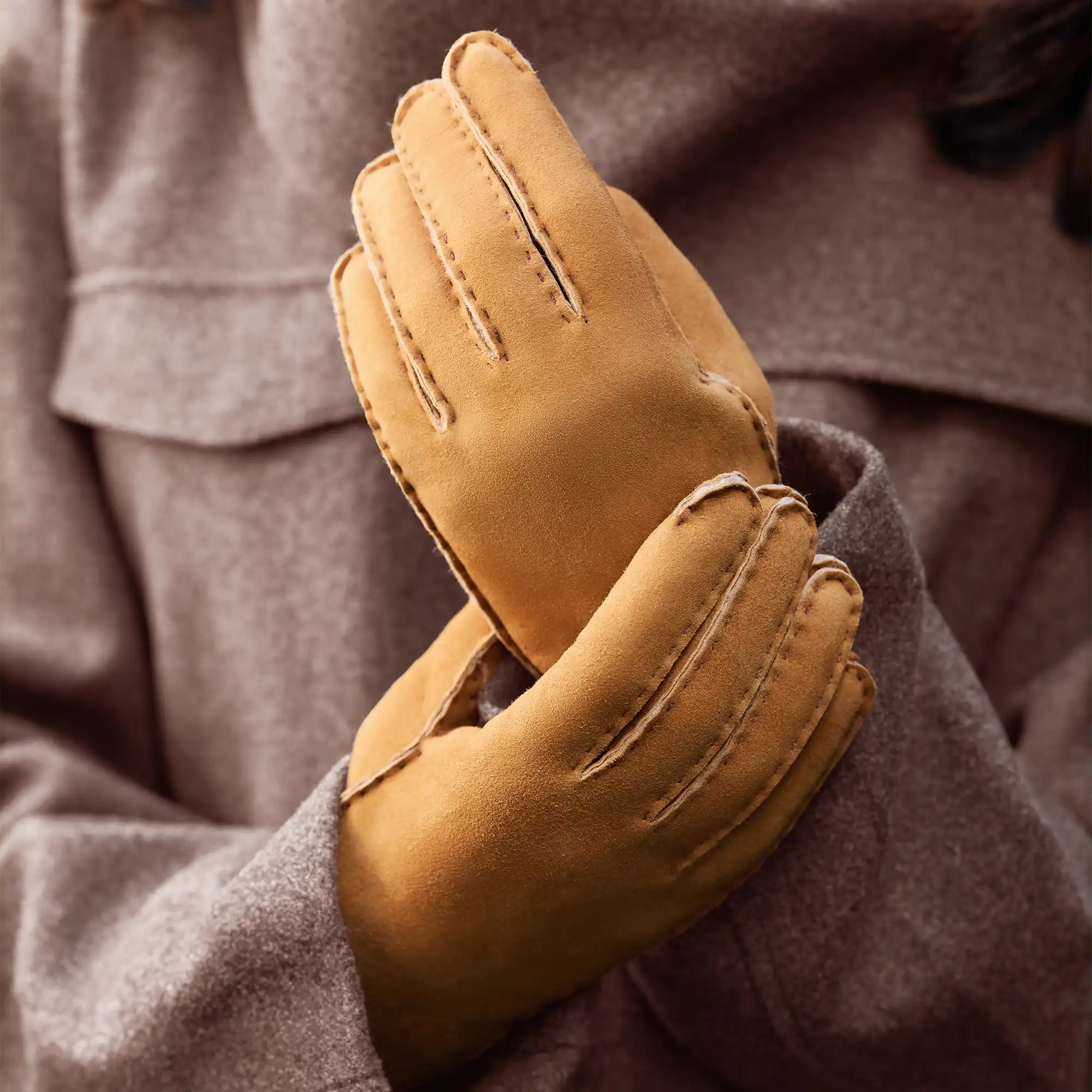 Honoré Zenia cognac lambskin gloves - Image 2