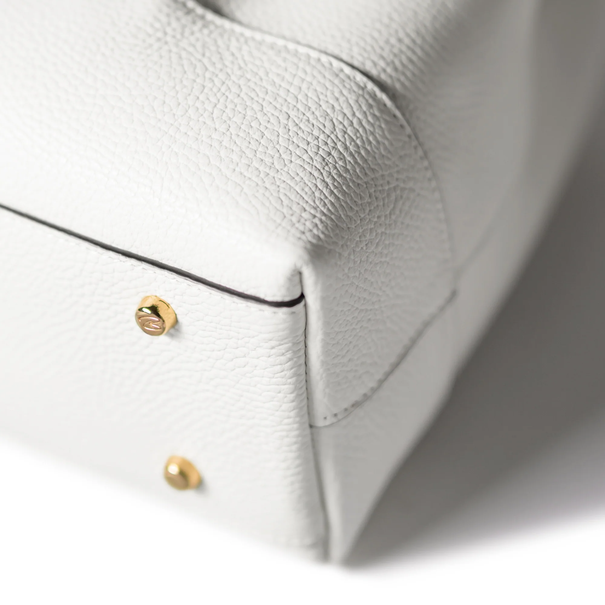 Femme Forte Macie cream calfskin leather shoulder bag - Image 7