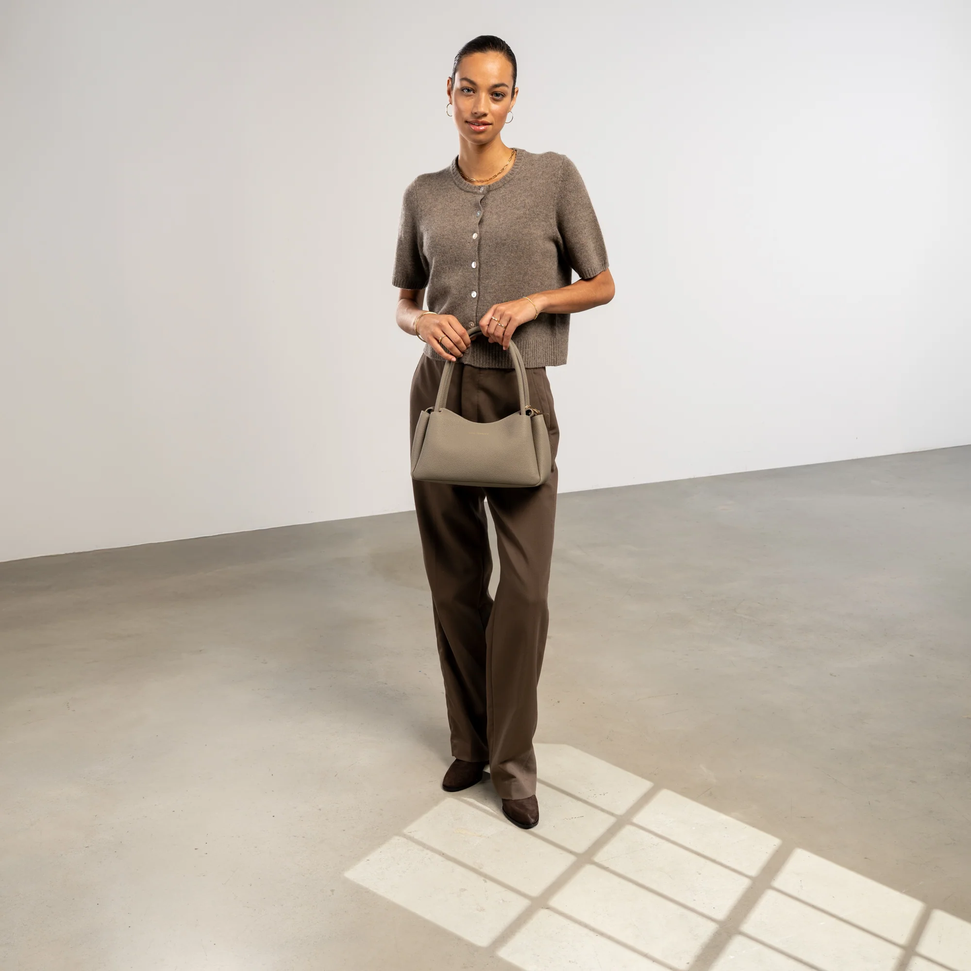 Honoré Eve Taupe Calfskin Leather handbag - Image 3