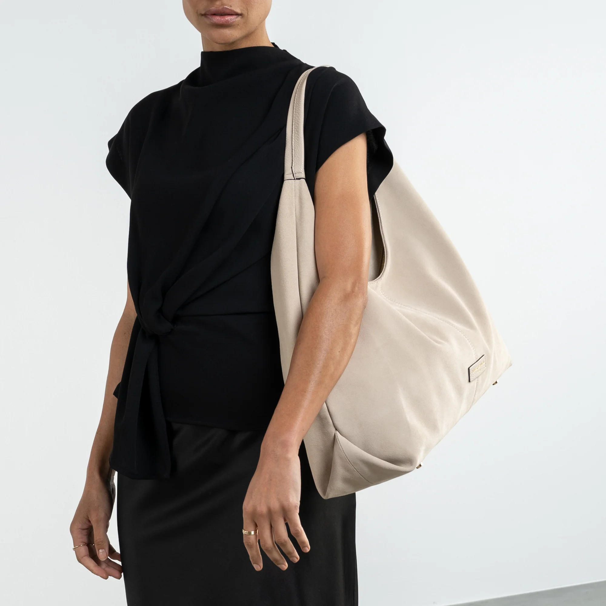 Honoré Grace cream suede shoulder bag - Image 2