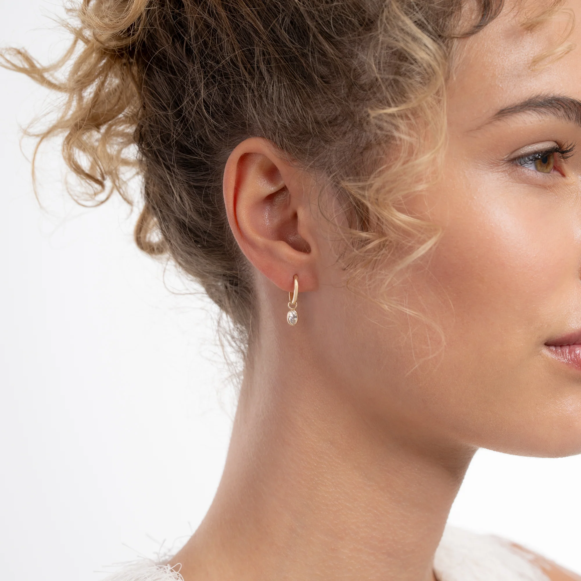 Le Marais Sophie 14 Karat Gold Hoop Earrings With Zirconia Stone - Image 3