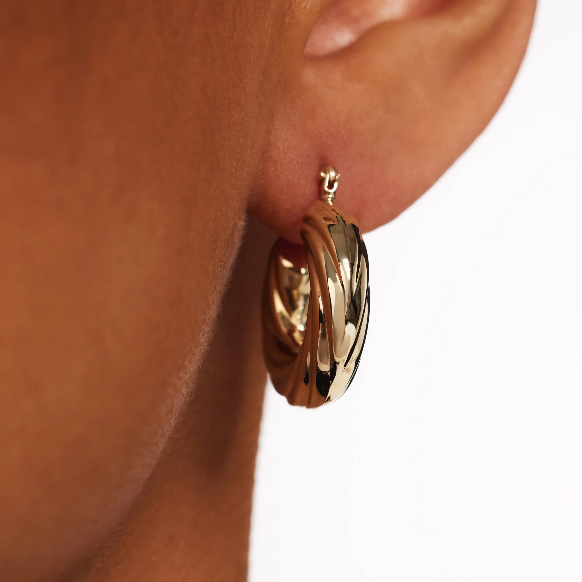 Rivoli Belle 14 karat gold hoop earrings - Image 4
