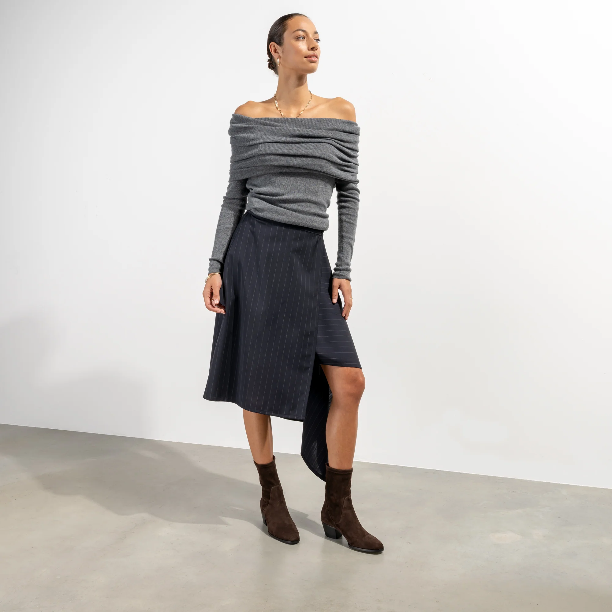 Vendôme Estelle Brown Stretch Suede Boots - Image 3